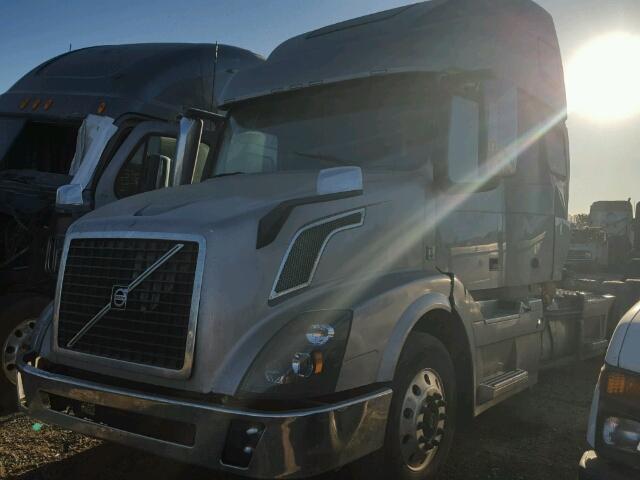 4V4NC9EJ1GN942191 - 2016 VOLVO VN VNL GRAY photo 2