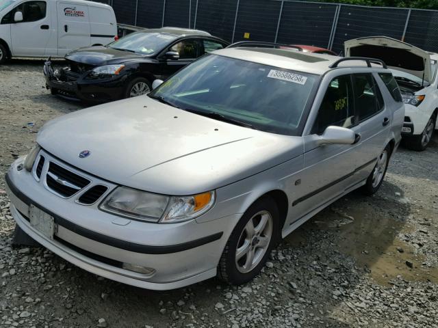 YS3ED55A243006212 - 2004 SAAB 9-5 ARC SILVER photo 2