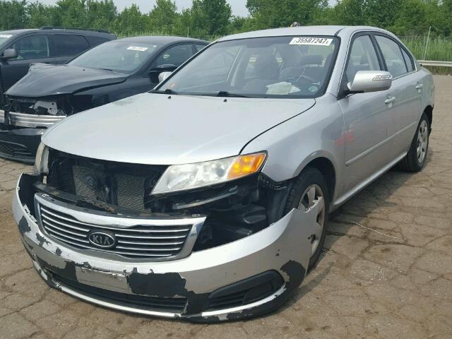 KNAGE228395321462 - 2009 KIA OPTIMA LX SILVER photo 2