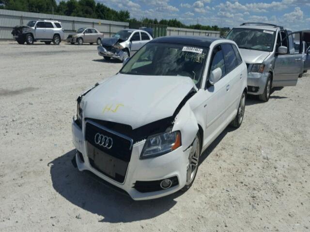 WAUBEAFM2CA079421 - 2012 AUDI A3 PREMIUM WHITE photo 2