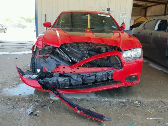2C3CDXHG5EH155923 - 2014 DODGE CHARGER SX RED photo 9