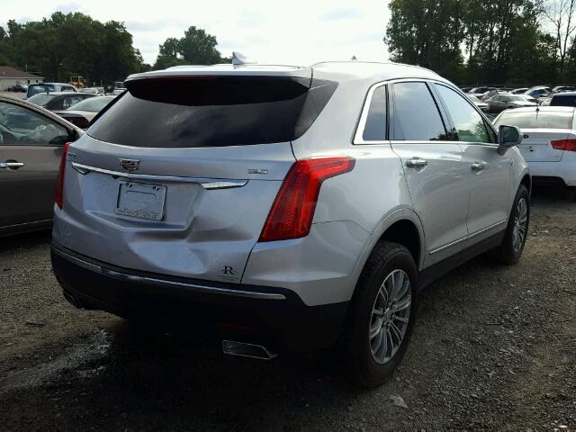 1GYKNBRS0HZ243206 - 2017 CADILLAC XT5 SILVER photo 4