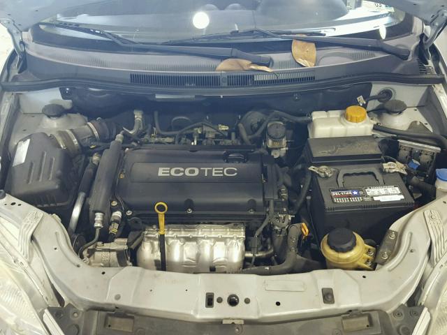 KL1TD6DE9BB132375 - 2011 CHEVROLET AVEO LS WHITE photo 7