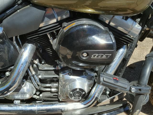 1HD1JRV14HB030477 - 2017 HARLEY-DAVIDSON FLS SOFTAI 绿色 照片 7