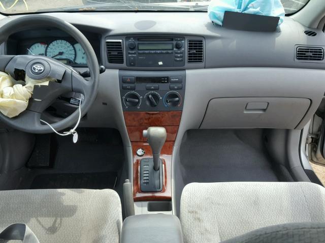 1NXBR32E34Z231462 - 2004 TOYOTA COROLLA LE 银色 照片 9
