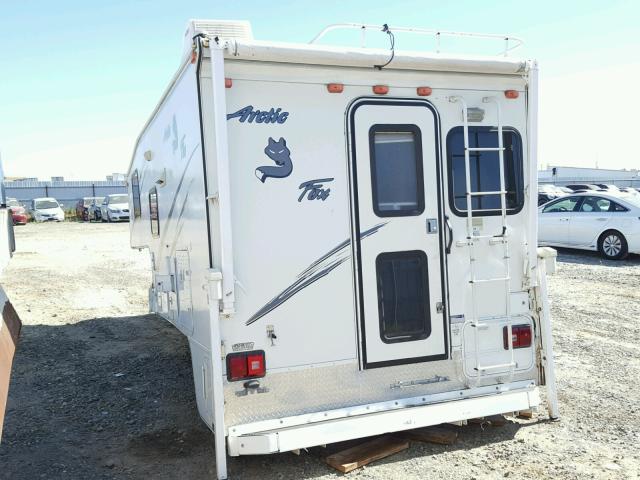 1NCA990SX40103233 - 2004 ARCT FOX CAMPER WHITE photo 3