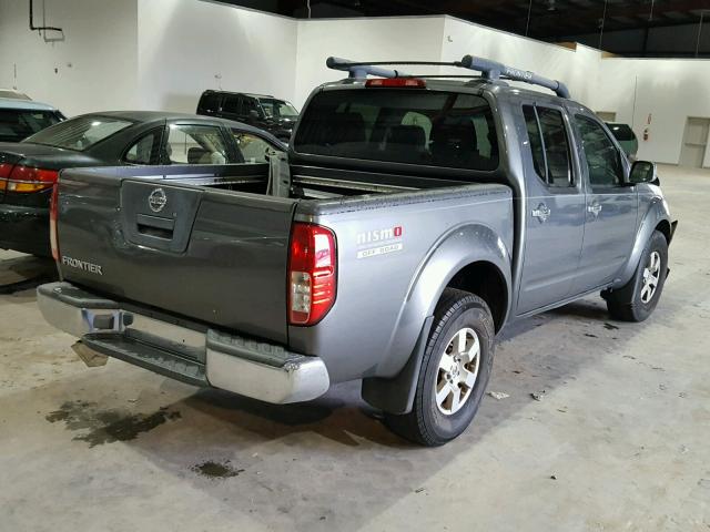 1N6AD07U47C437510 - 2007 NISSAN FRONTIER C GRAY photo 4