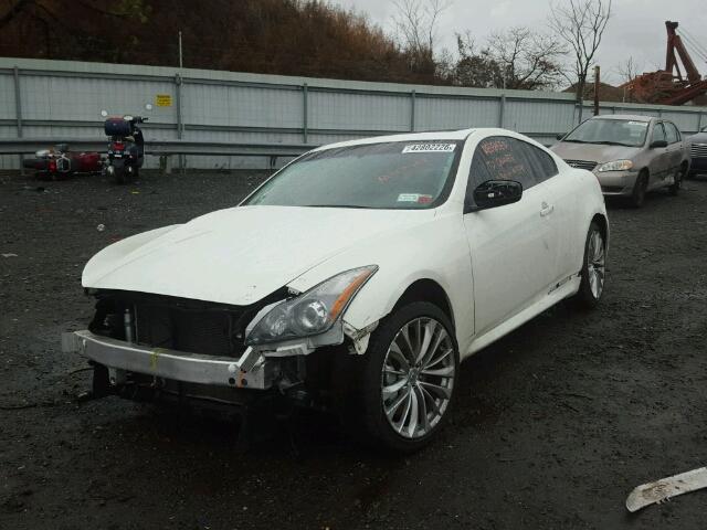 JN1CV6EL6DM983076 - 2013 INFINITI G37 WHITE photo 2