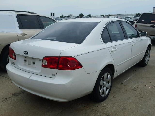 KNAGE123085264814 - 2008 KIA OPTIMA WHITE photo 4