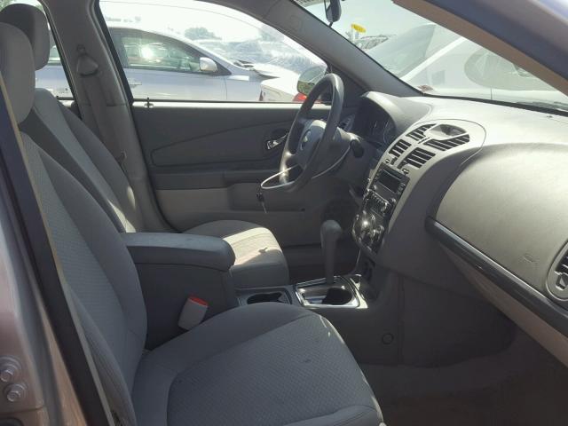 1G1ZS51F46F149351 - 2006 CHEVROLET MALIBU LS GRAY photo 5