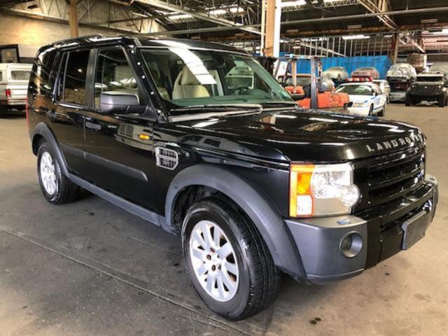 SALAA25445A300434 - 2005 LAND ROVER LR3 BLACK photo 1