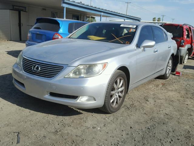 JTHGL46F475004881 - 2007 LEXUS LS 460L SILVER photo 2