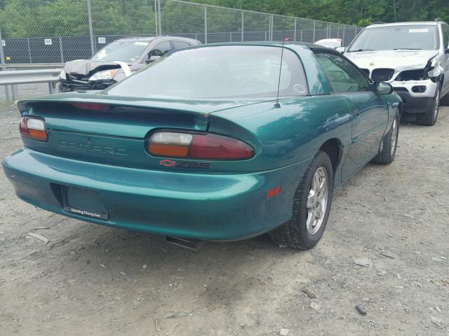 2G1FP22P2V2133255 - 1997 CHEVROLET CAMARO Z28 GREEN photo 4