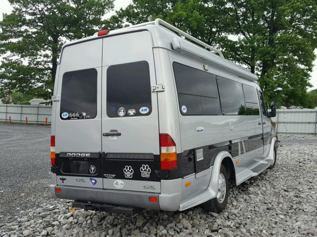 WD2PD744155743798 - 2006 AIRS MOTORHOME SILVER photo 4