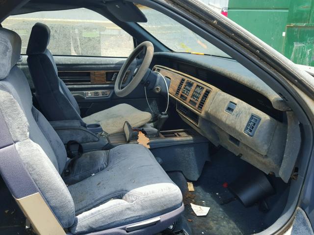 2G4WD14W5J1519680 - 1988 BUICK REGAL LIMI WHITE photo 5