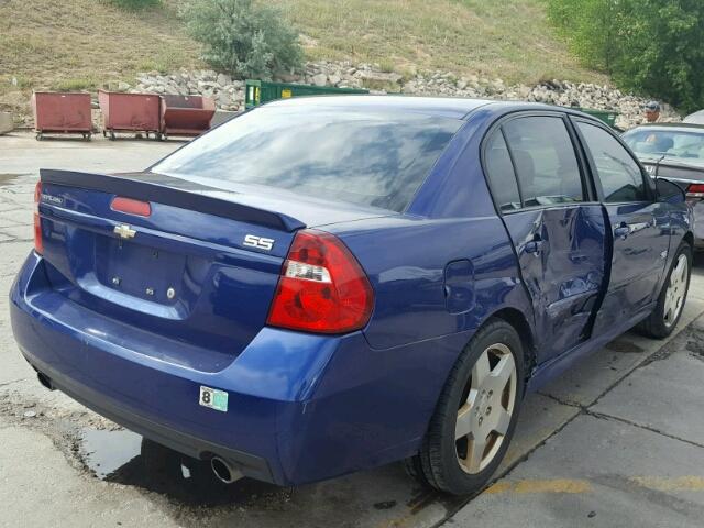 1G1ZW57167F213228 - 2007 CHEVROLET MALIBU SS BLUE photo 4