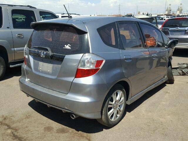 JHMGE8H41AC007351 - 2010 HONDA FIT SPORT SILVER photo 4