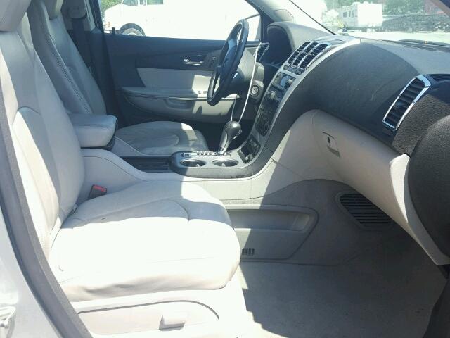 1GKLRMED5AJ116106 - 2010 GMC ACADIA SLT ვერცხლისფერი ფოტო 5