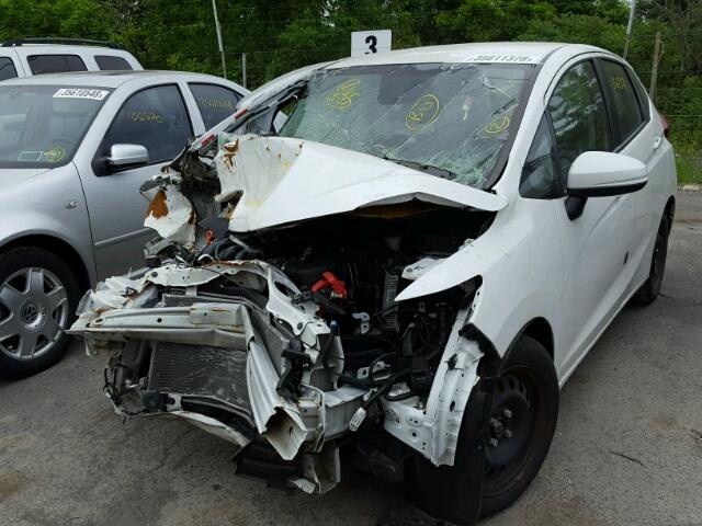 3HGGK5H52FM757849 - 2015 HONDA FIT LX WHITE photo 2