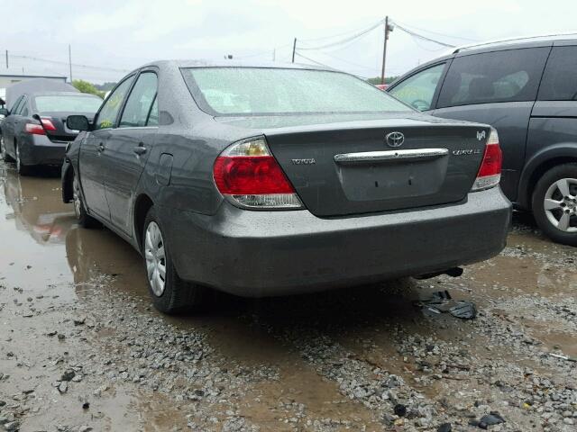 4T1BE32K55U608621 - 2005 TOYOTA CAMRY LE GRAY photo 3