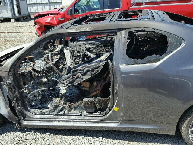 JTKJF5C79GJ020267 - 2016 TOYOTA SCION TC 烧焦的 照片 9