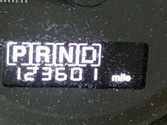 1J4RH4GK2AC125526 - 2010 JEEP COMMANDER BLACK photo 8