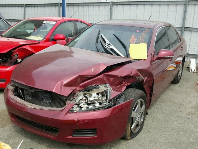 JHMCN36446C003449 - 2006 HONDA ACCORD HYB MAROON photo 2