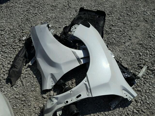 JF1VA1G65F8820934 - 2015 SUBARU WRX LIMITE WHITE photo 9