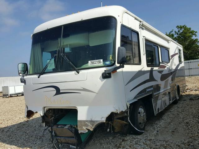 4UZAAHBV63CL64270 - 2003 FREIGHTLINER CHASSIS X WHITE photo 2