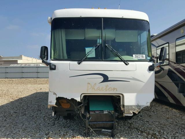 4UZAAHBV63CL64270 - 2003 FREIGHTLINER CHASSIS X WHITE photo 9