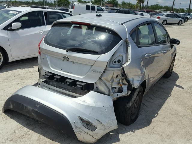 3FADP4EJ2DM117092 - 2013 FORD FIESTA SE SILVER photo 4