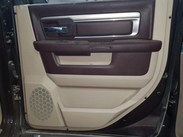 3C6UR5DL1HG733360 - 2017 RAM 2500 SLT BROWN photo 9