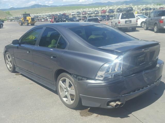 YV1RH527X52438988 - 2005 VOLVO S60 R GRAY photo 3