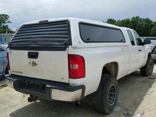 1GCHK29K18E158990 - 2008 CHEVROLET SILVERADO WHITE photo 4