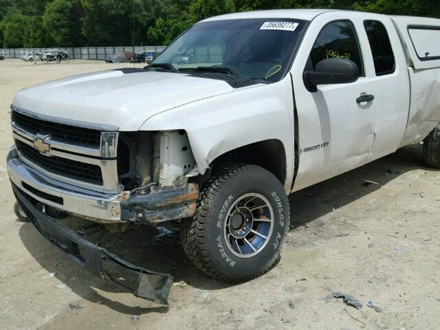 1GCHK29K18E158990 - 2008 CHEVROLET SILVERADO WHITE photo 9