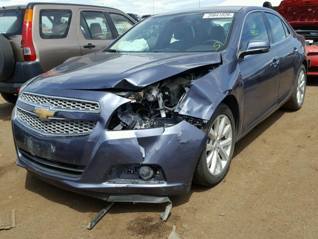 1G11H5SA6DF281345 - 2013 CHEVROLET MALIBU LTZ ლურჯი ფოტო 2