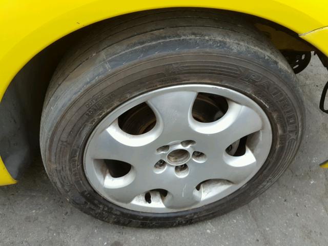 3VWCK21CX2M438940 - 2002 VOLKSWAGEN NEW BEETLE 黄色 照片 9