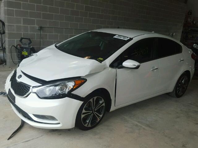 KNAFX4A81F5293837 - 2015 KIA FORTE EX WHITE photo 2