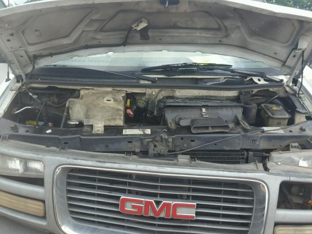 1GTHG39R0Y1177509 - 2000 GMC SAVANA G35 WHITE photo 7