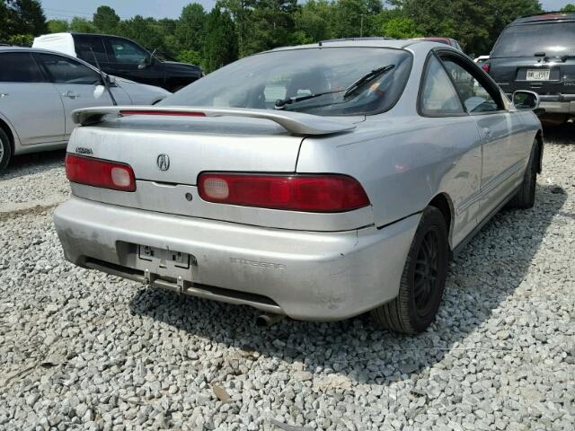 JH4DC4468YS011583 - 2000 ACURA INTEGRA GS SILVER photo 4