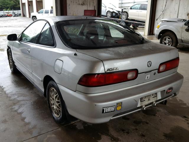 JH4DC435XWS019867 - 1998 ACURA INTEGRA LS SILVER photo 3