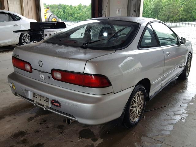 JH4DC435XWS019867 - 1998 ACURA INTEGRA LS SILVER photo 4