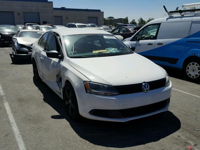 3VW2K7AJXCM382054 - 2012 VOLKSWAGEN JETTA BASE 白色 照片 1