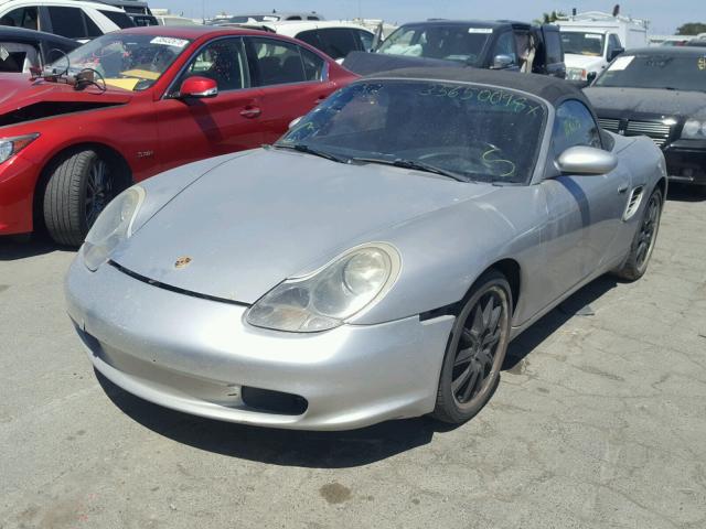 WP0CA29853U621326 - 2003 PORSCHE BOXSTER SILVER photo 2