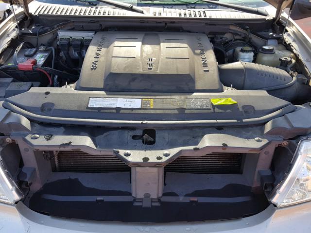 5LMFU27596LJ26661 - 2006 LINCOLN NAVIGATOR GOLD photo 7