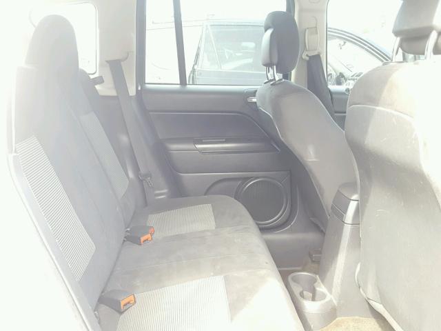 1C4NJCBB9ED603855 - 2014 JEEP COMPASS SP 银色 照片 6