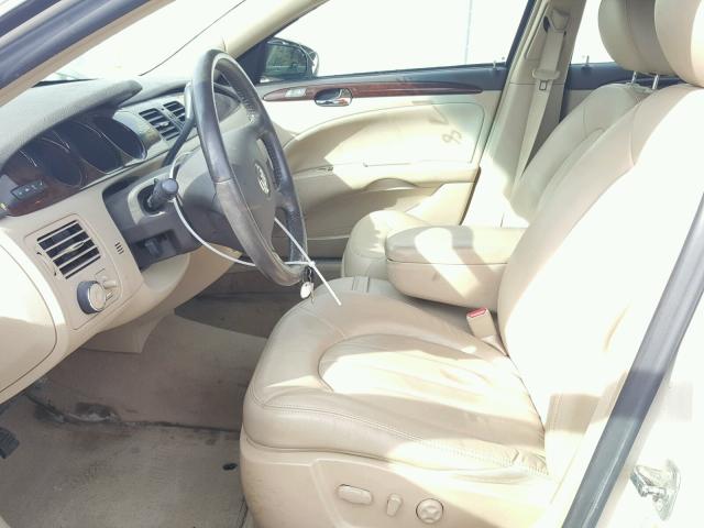 1G4HC5EM2BU121591 - 2011 BUICK LUCERNE CX CREAM photo 5