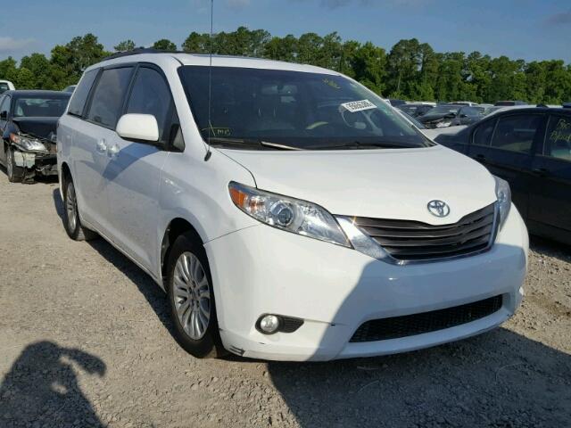 5TDYK3DC7CS204086 - 2012 TOYOTA SIENNA XLE WHITE photo 1