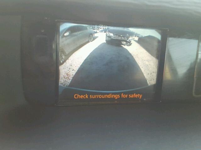 5TDYK3DC7CS204086 - 2012 TOYOTA SIENNA XLE WHITE photo 9