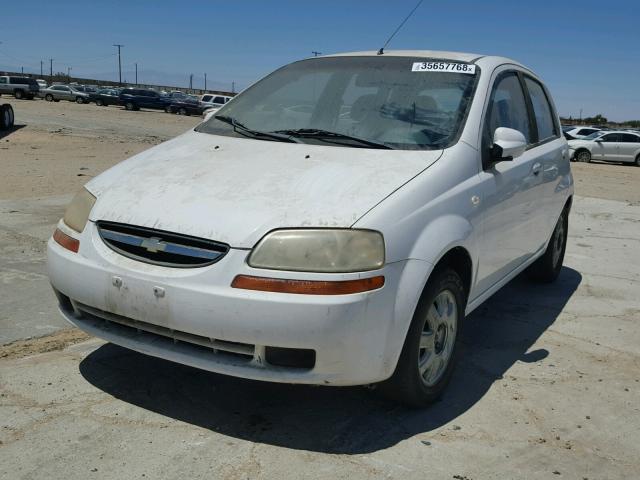 KL1TD62685B449872 - 2005 CHEVROLET AVEO BASE Սպիտակ լուսանկար 2